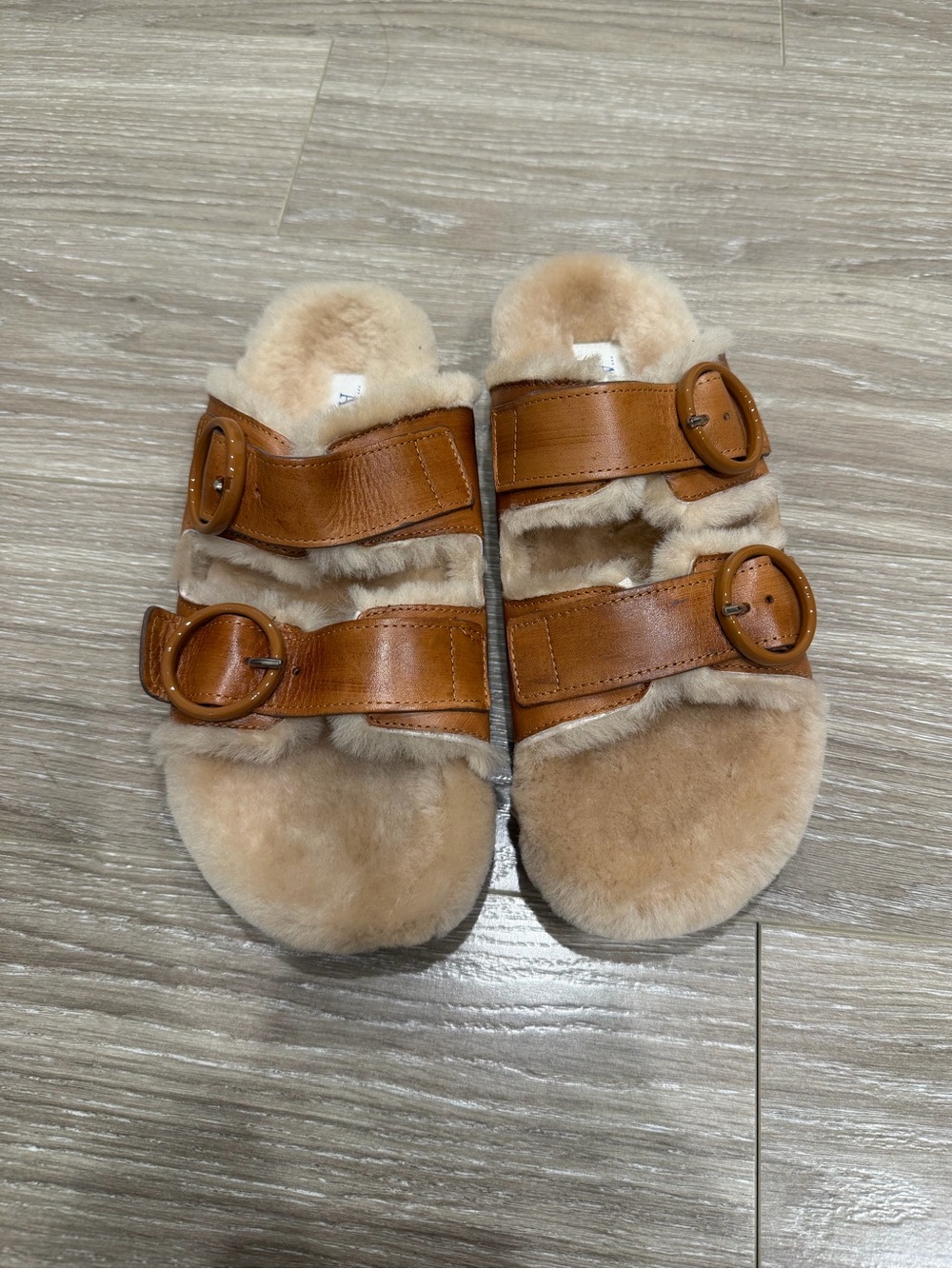 NWT Antenora Shearling Birkenstock Sandals